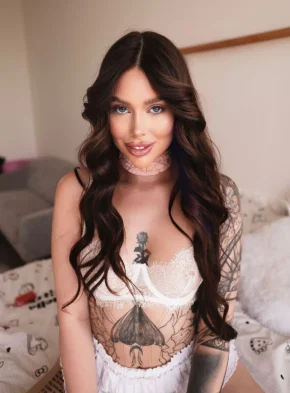 Aleks girlfriend experience escort