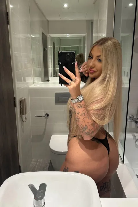 REAL Dominatrix Angelika ✔