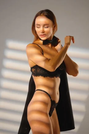 Kamila independent call girl listing