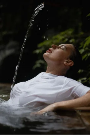 Olesya independent escort dossier