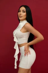 Look at that BODY! Janna