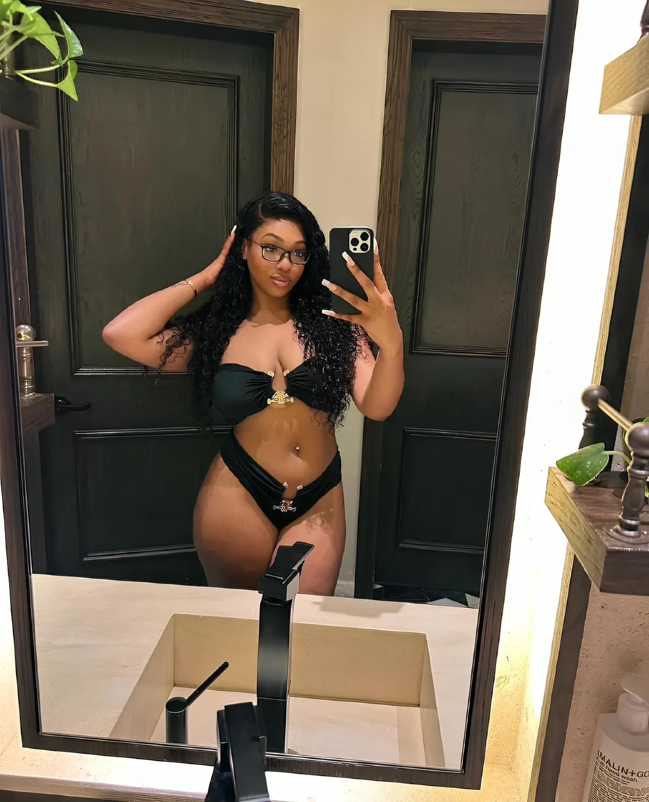 Liana - video preview